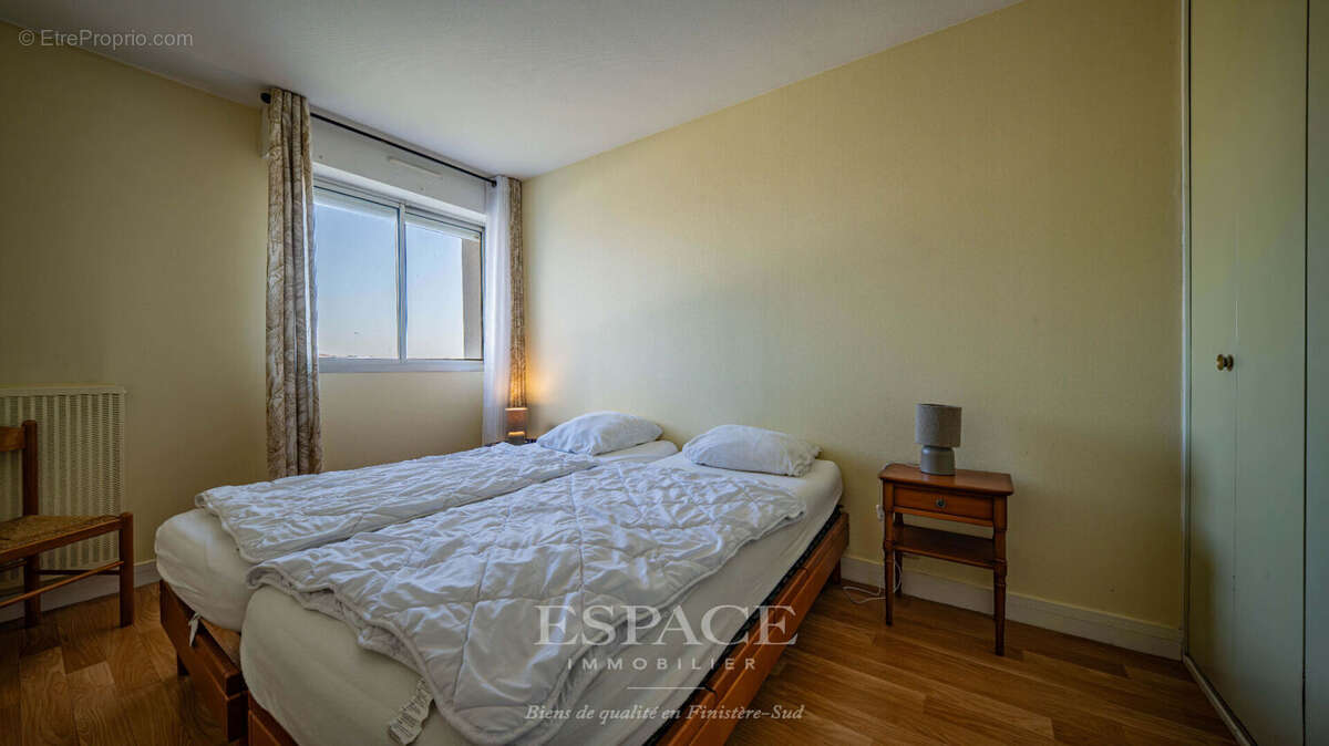À vendre, dans le triangle d'or Concarnois - face à la mer : appartement 2 pièces avec terrasse et parking - photo 7