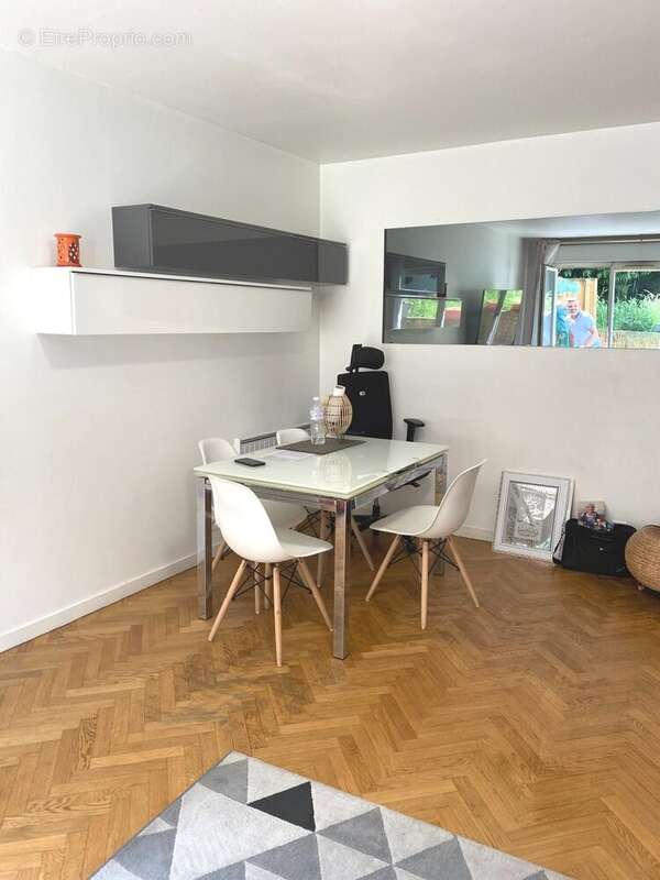 Appartement à PARIS-19E