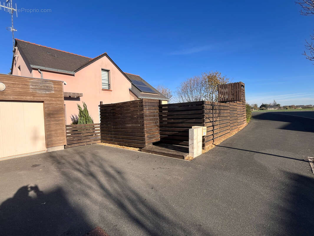 Maison à DOUE-LA-FONTAINE