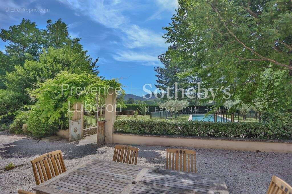 Maison à SAUMANE-DE-VAUCLUSE