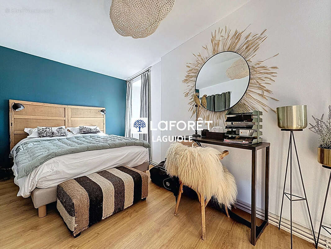 Maison à MUR-DE-BARREZ