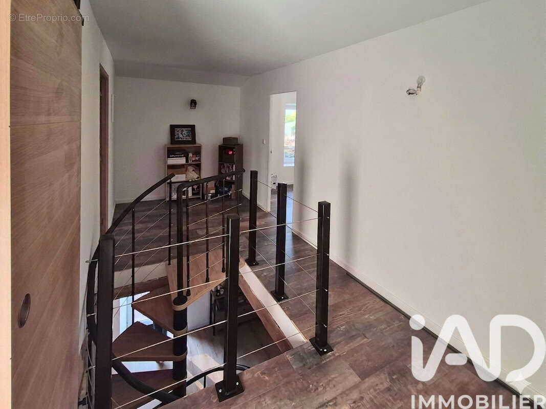 Maison 95 m² à Trementines  - photo 7