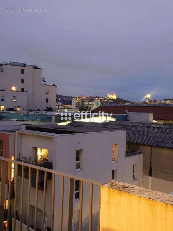 Appartement à LYON-7E