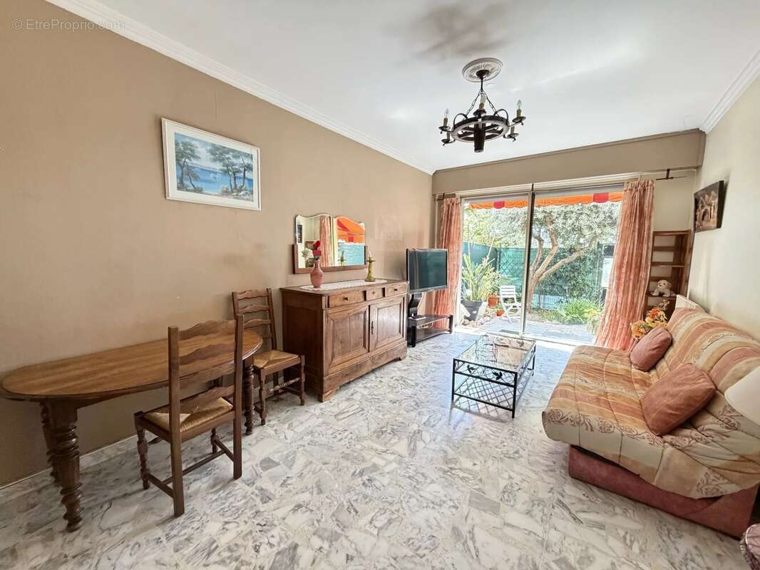 Appartement à CAGNES-SUR-MER