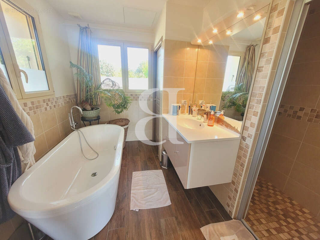 Maison 192 m² à Dieulefit  - photo 9