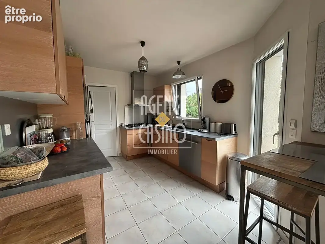 Maison récente, La Baule, à 1 km du centre ville, 5 pièces 123m2 - photo 6