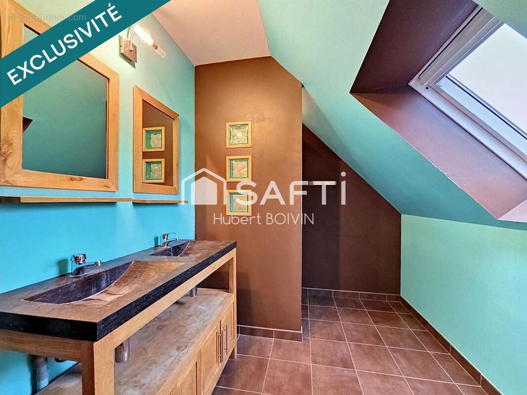 Maison 133 m² à Mece  - photo 6