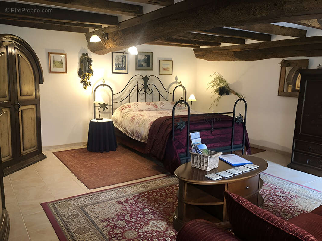 Maison à CONDE-SUR-NOIREAU