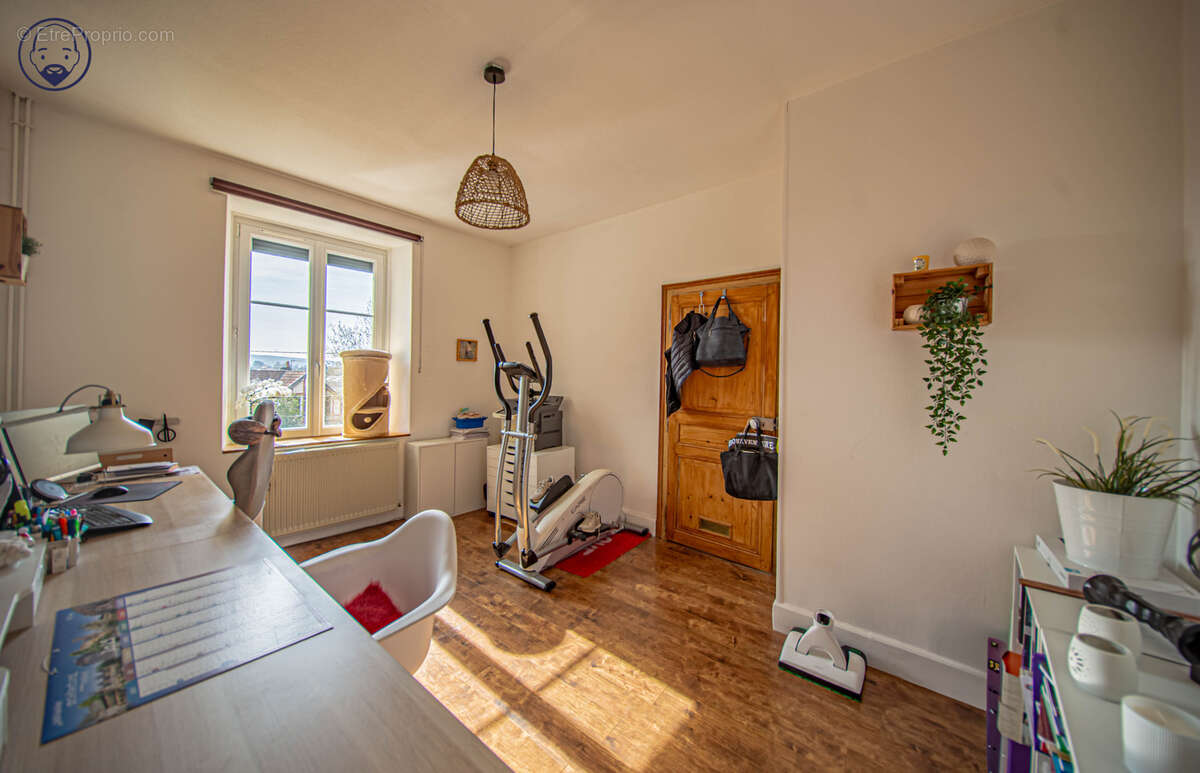 Maison à COMMERCY