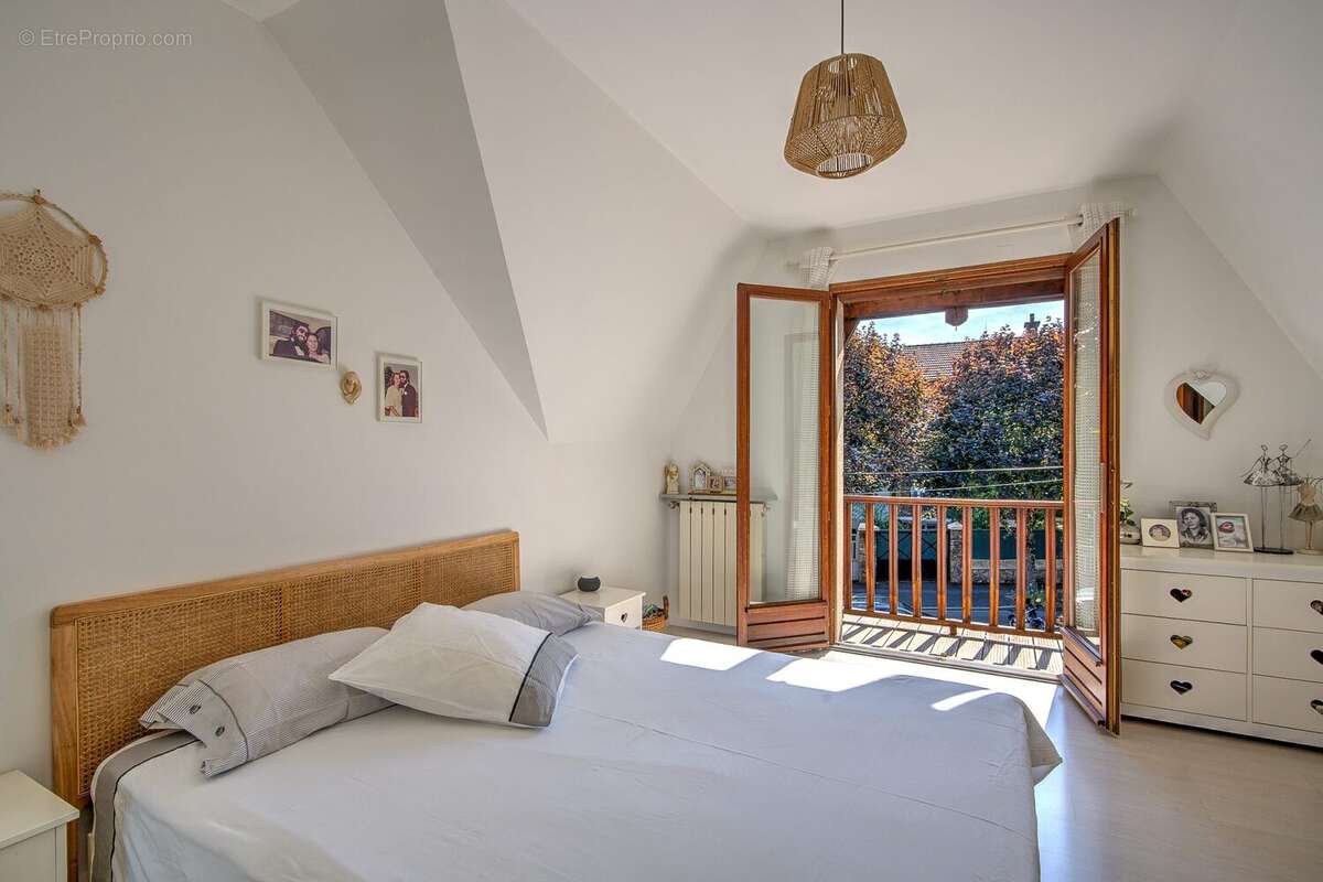 Maison à CHOISY-LE-ROI