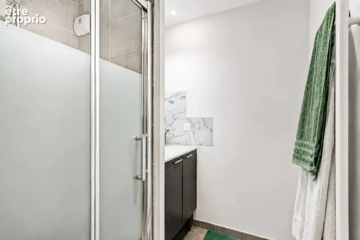 Appartement 4 pièces de 83m² avec balcon à Villeneuve-la-Garenne - photo 10