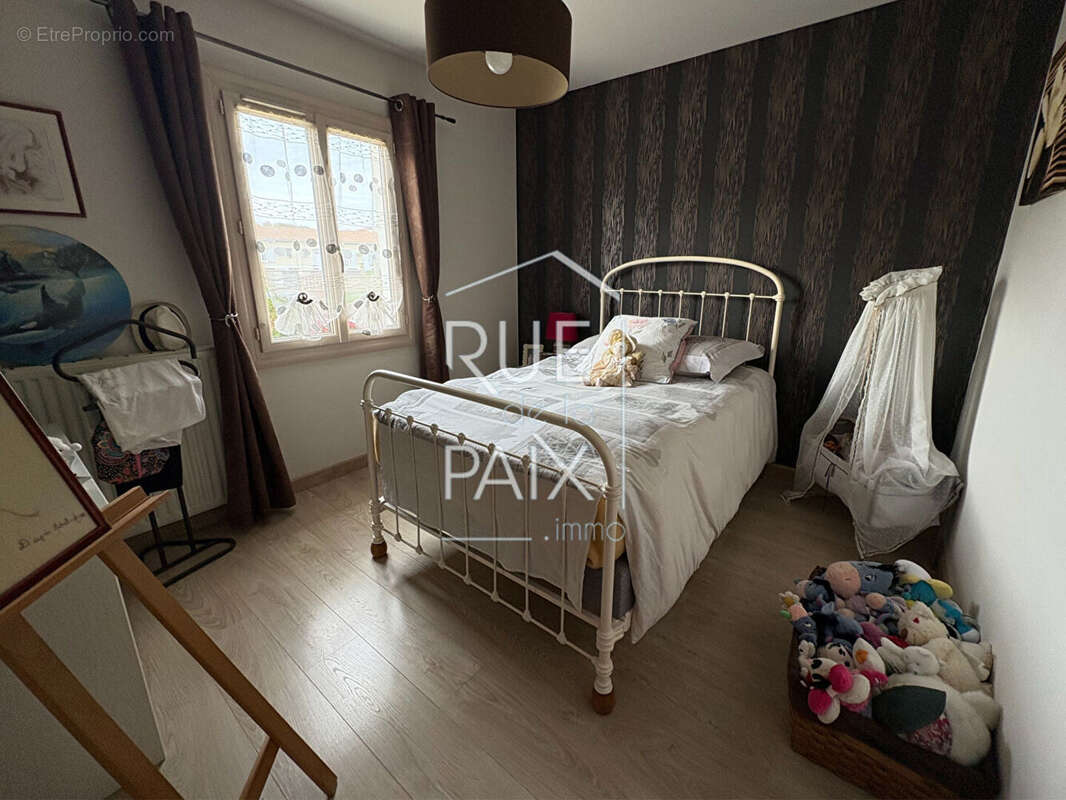 Maison Angliers - 154 m2 - photo 12