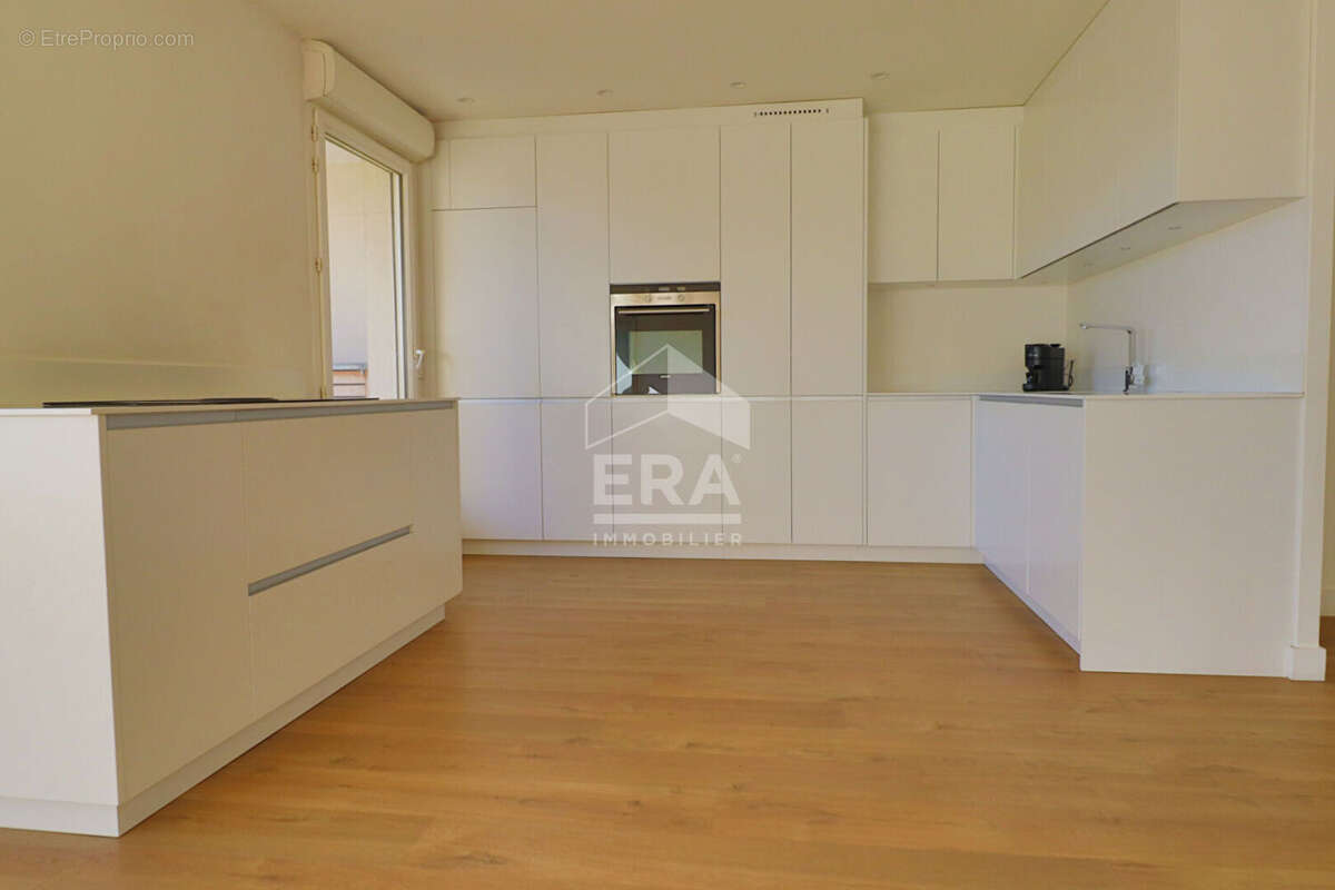 Appartement à MARSEILLE-10E
