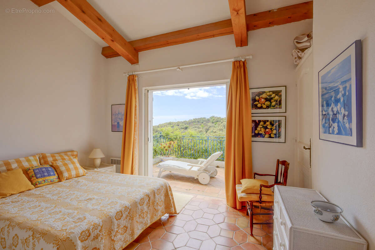 Maison à LA CROIX-VALMER