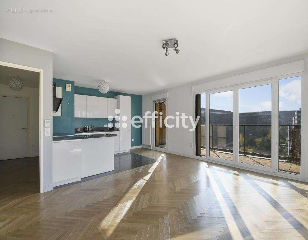 Appartement à BOIS-COLOMBES
