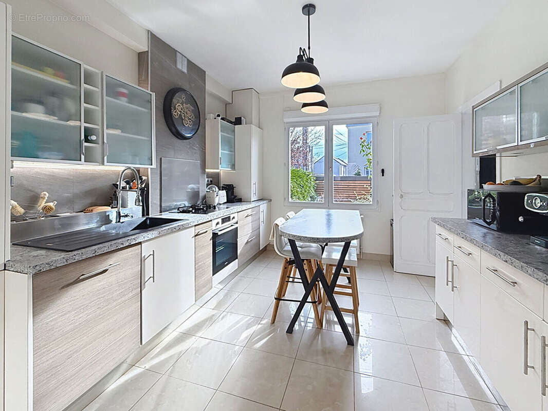 Maison à SOTTEVILLE-LES-ROUEN