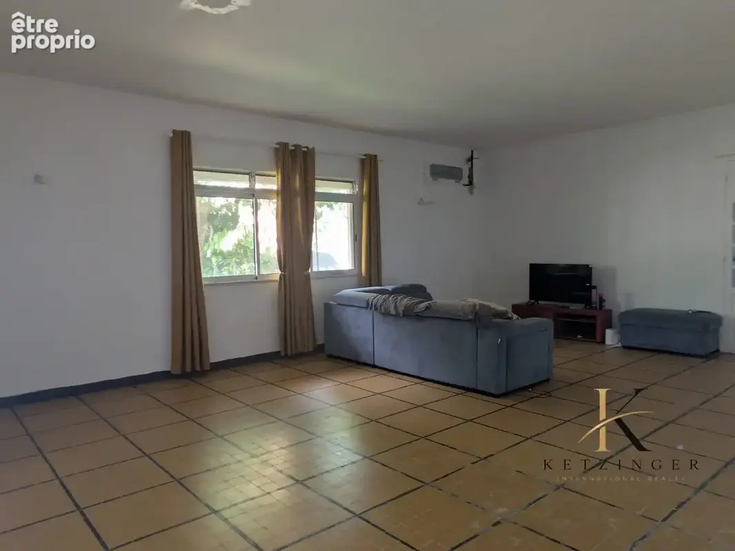 Maison 16 pièces 380 m² à vendre à Saint-Claude (97120) - photo 7