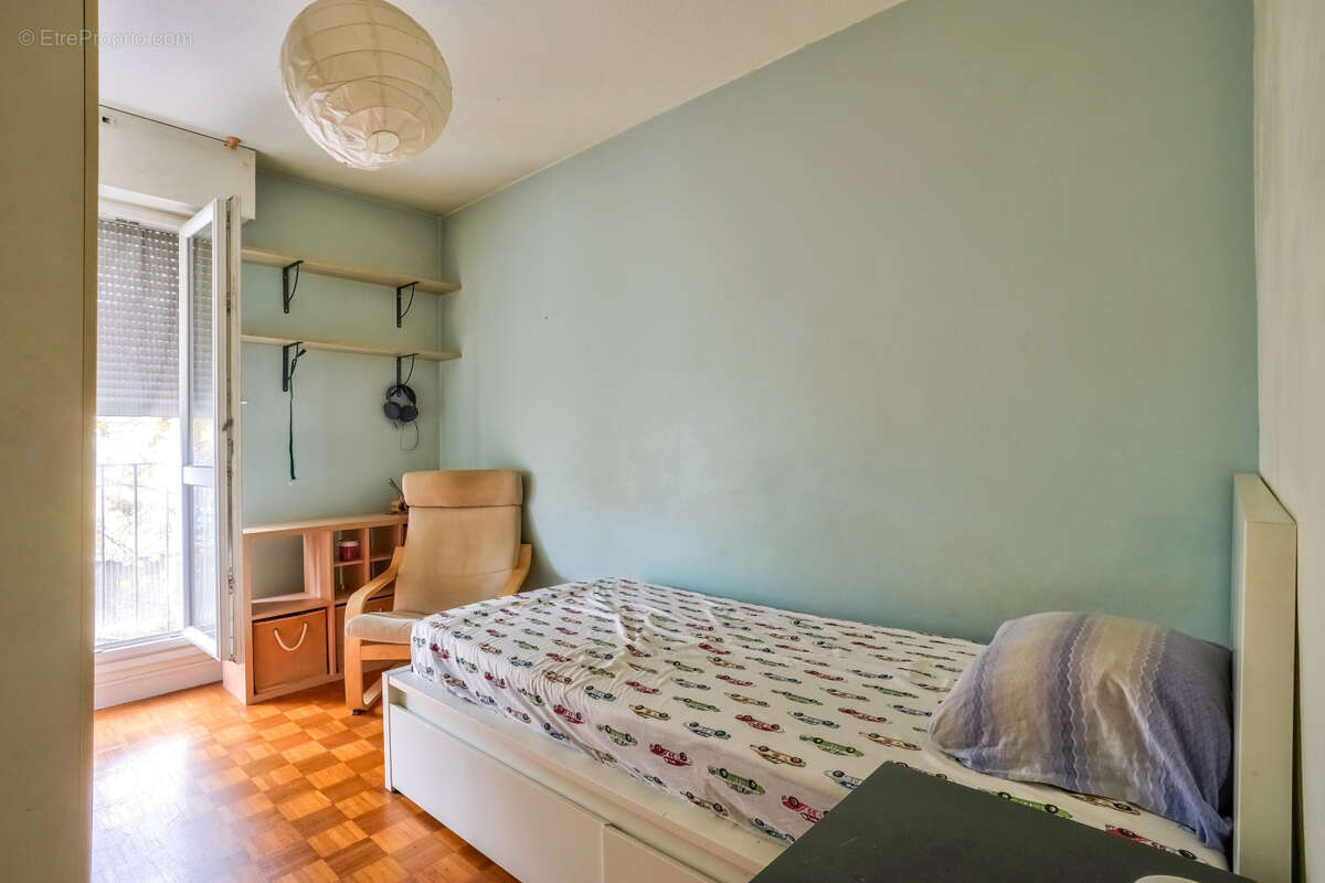 Appartement à IVRY-SUR-SEINE