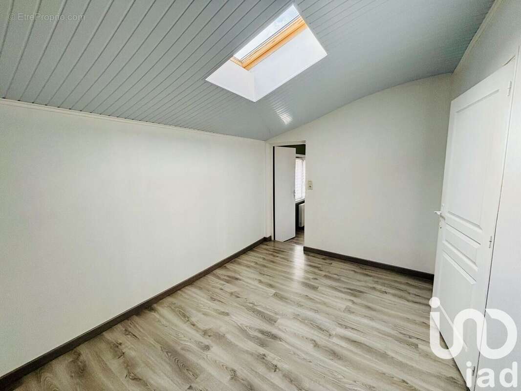 Photo 9 - Maison à CHAMPAGNE-LES-MARAIS