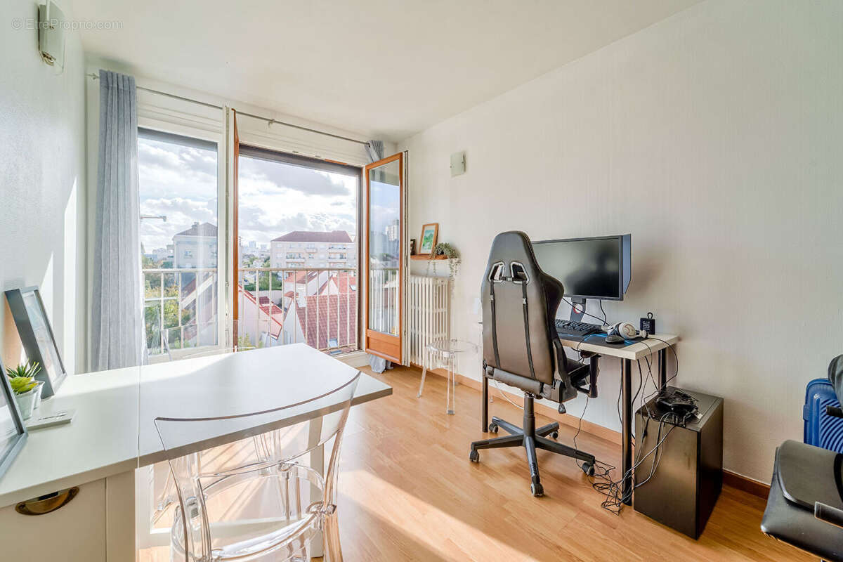 Appartement à COLOMBES