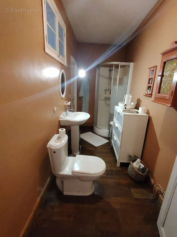 Maison à LACROIX-SUR-MEUSE