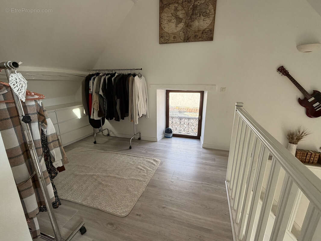 Maison à BAZAINVILLE