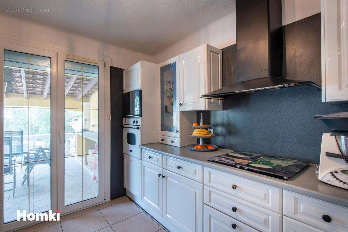 Maison à SAINT-VICTORET