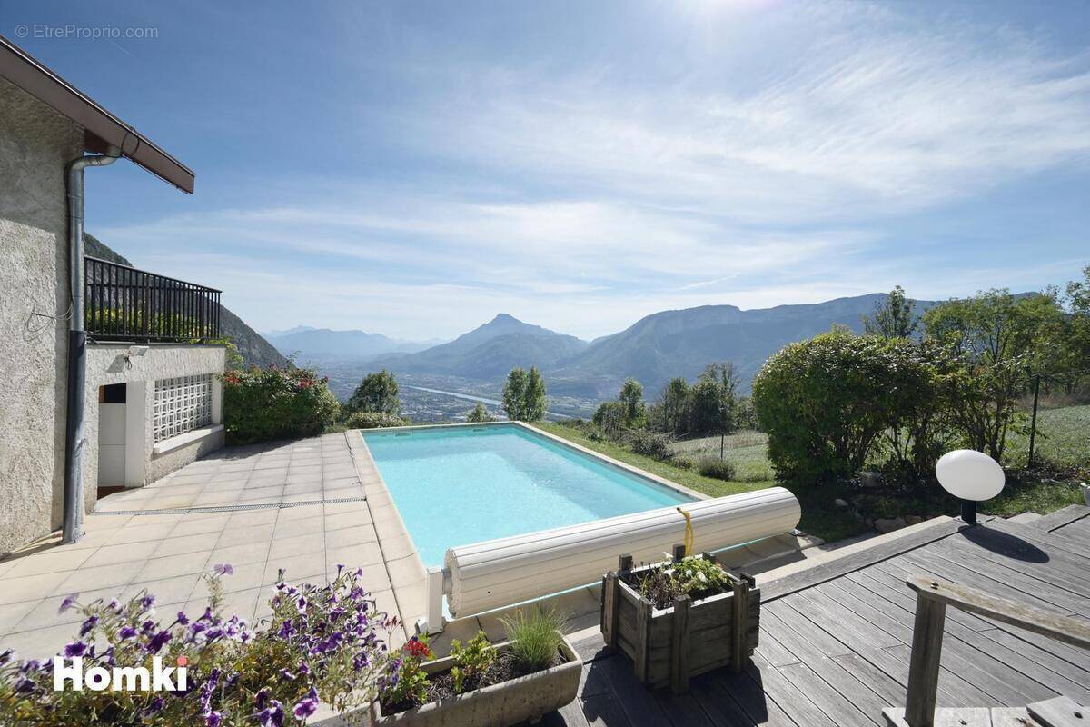 Maison à MONT-SAINT-MARTIN