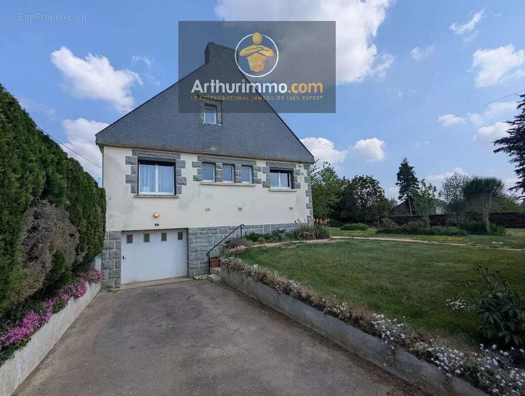 Maison à PLEUGRIFFET