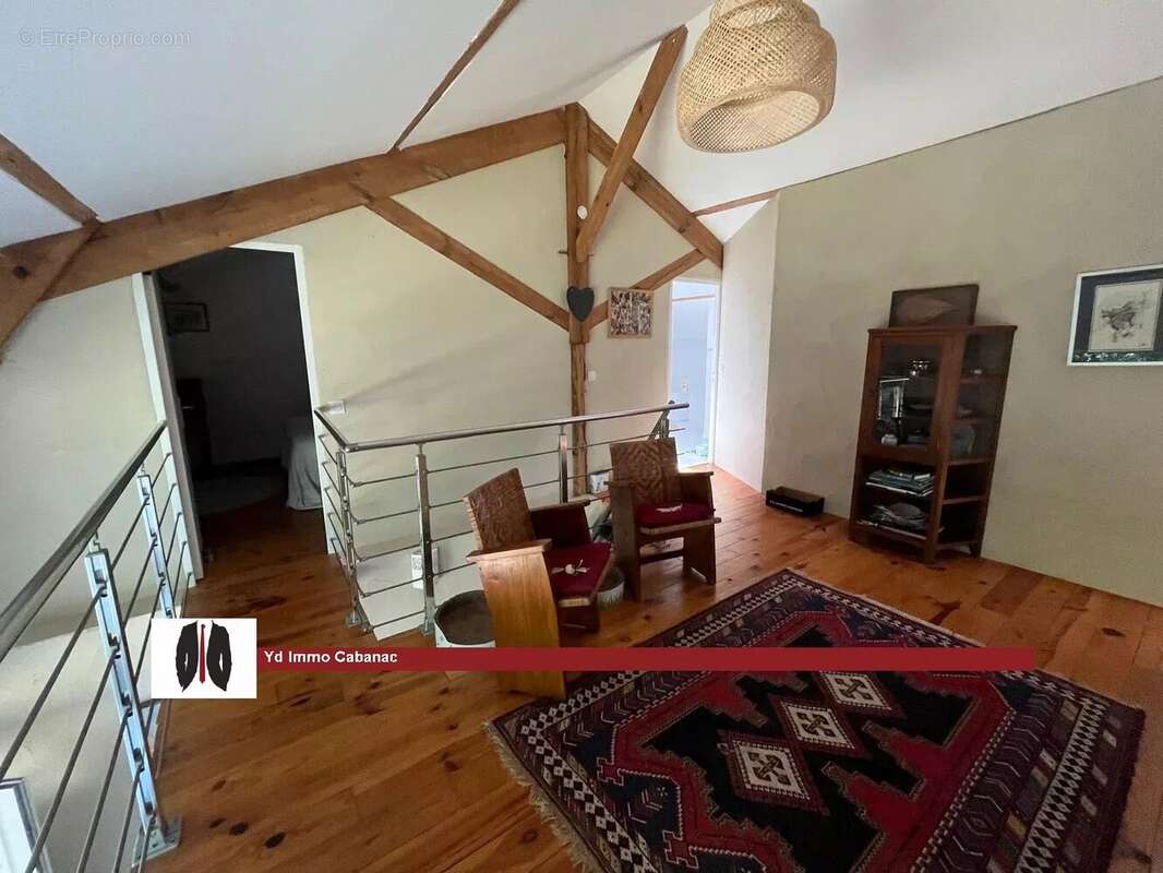Maison 4 chambres avec beau terrain - photo 4