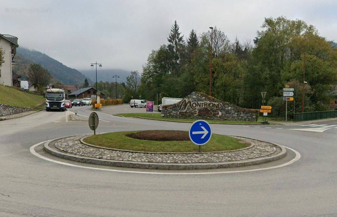 Parking à MONTRIOND