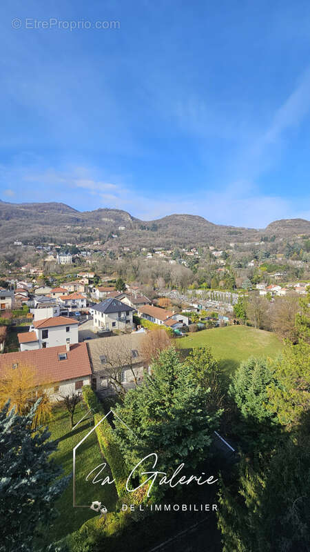 Appartement à SEYSSINET-PARISET