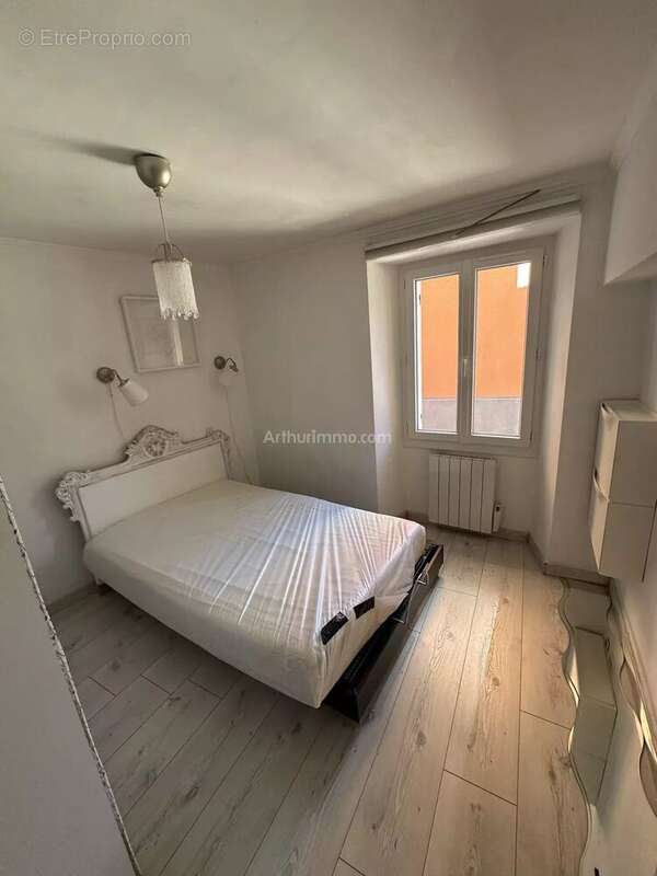 Appartement à SAINT-ANDRE-LES-ALPES