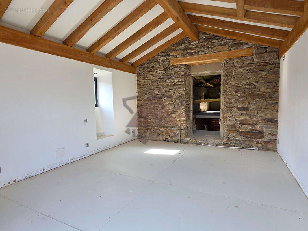 Maison à PEYREMALE