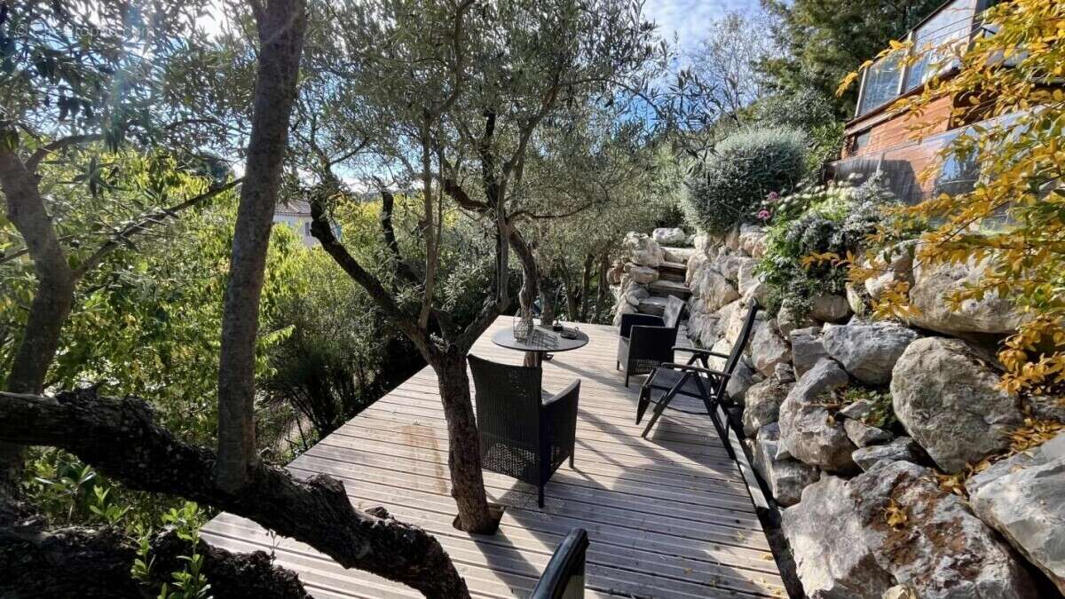 Maison à ROCHEFORT-DU-GARD