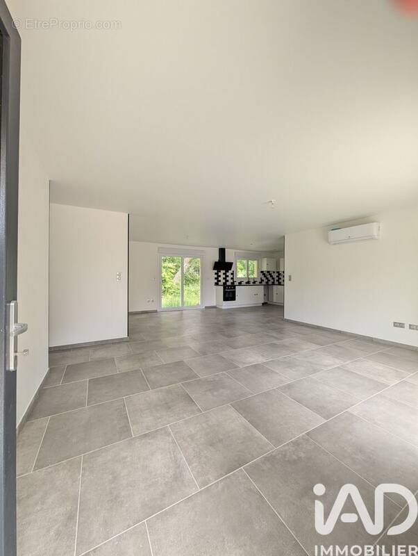 Photo 1 - Maison à LA MEYZE
