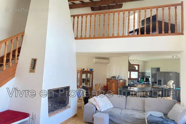 Maison à ROCHEFORT-DU-GARD