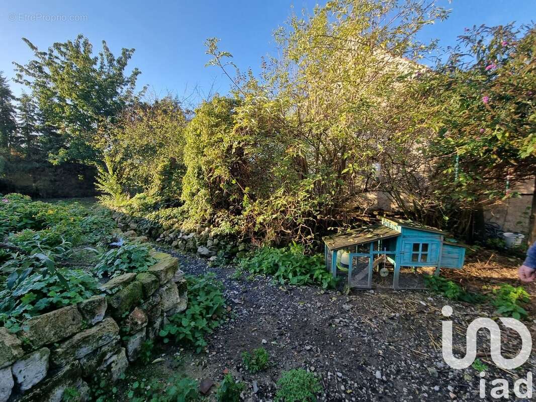 Photo 2 - Terrain à CHAMPAGNE-SUR-OISE