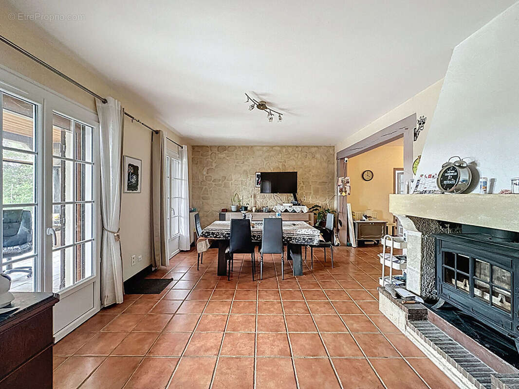 Maison à PESSAN