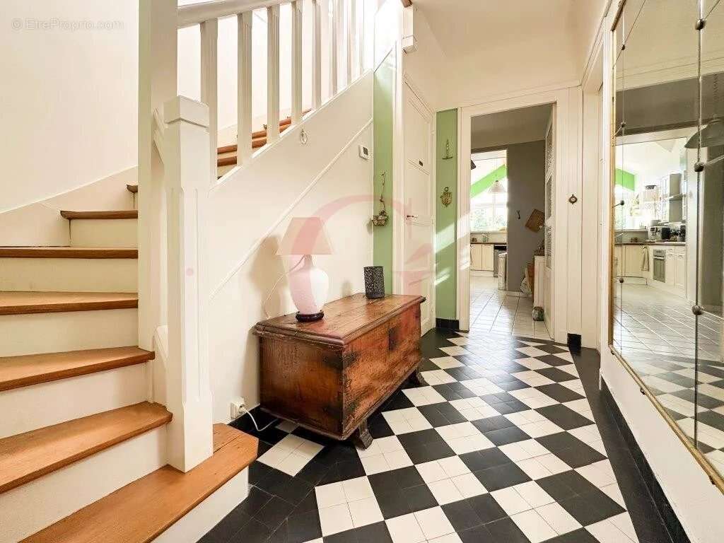 Maison à BOURG-LA-REINE