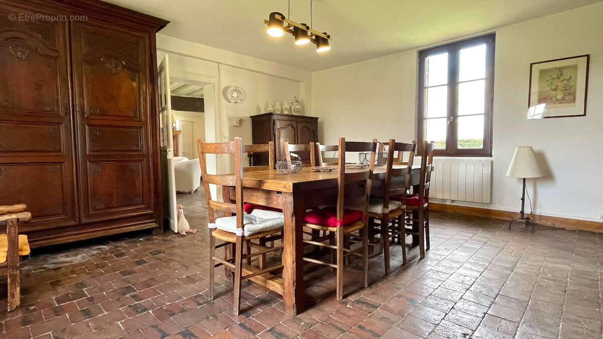 Maison à LES BAUX-DE-BRETEUIL