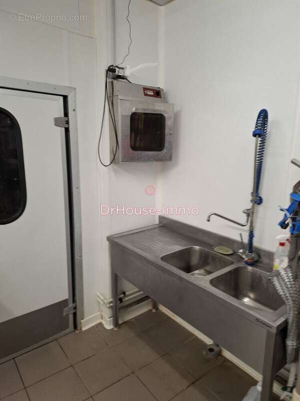 Commerce à SAINT-AMAND-LES-EAUX