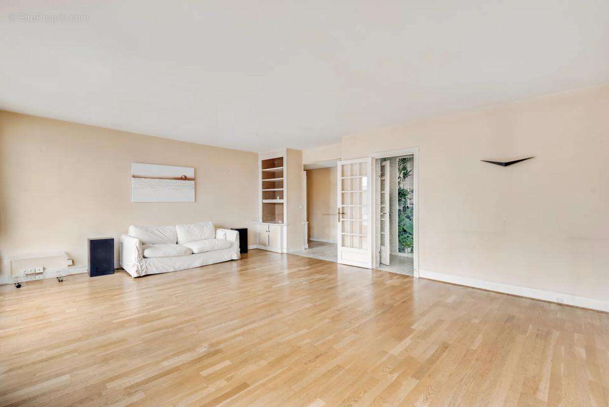 Appartement à PARIS-20E