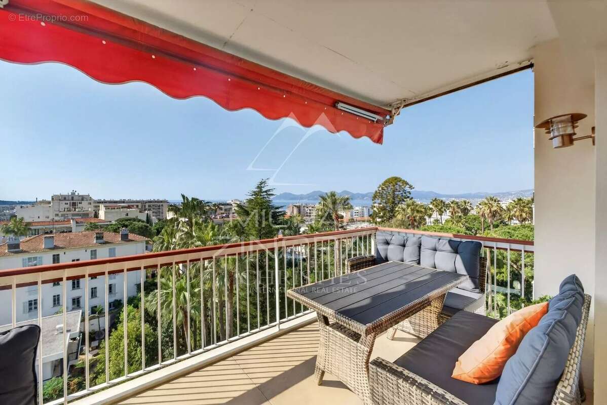 Appartement à CANNES