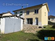 Maison à MONTREJEAU