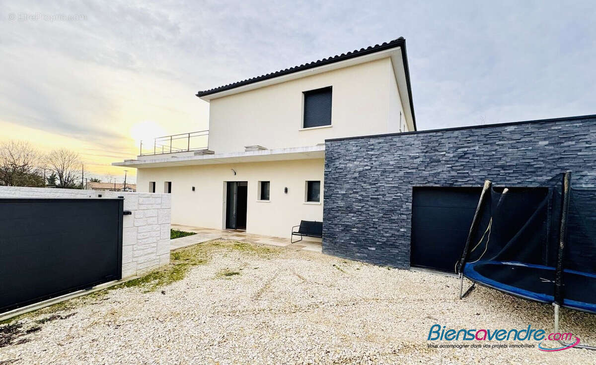 Maison à MIGNE-AUXANCES