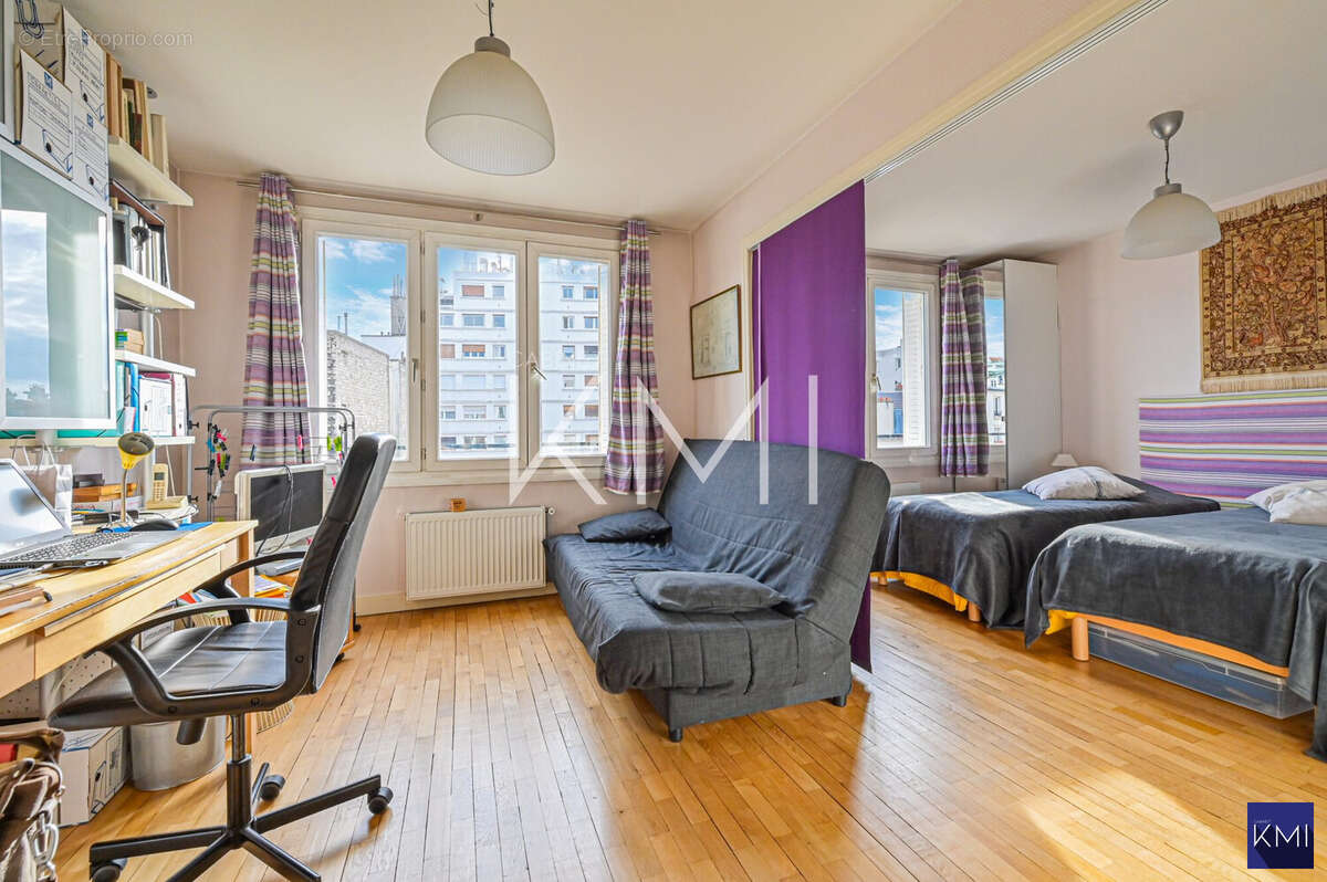 Appartement à PARIS-20E