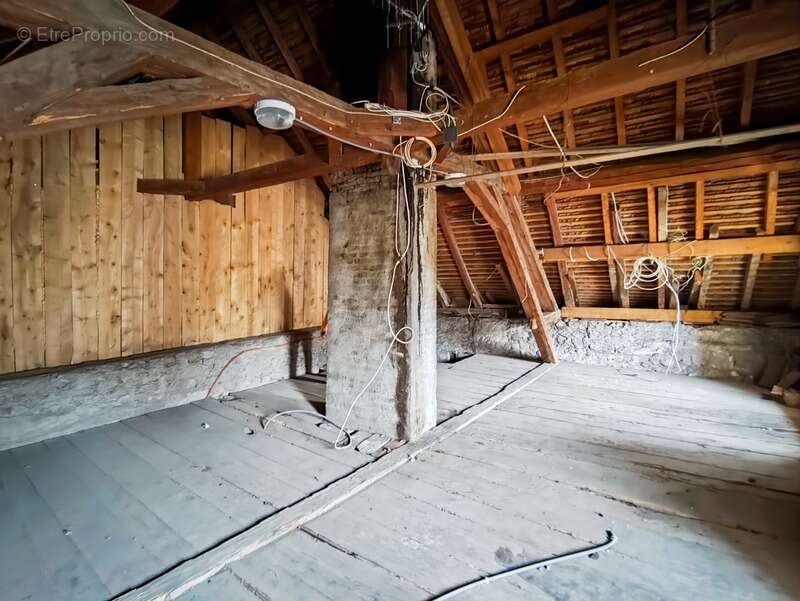Maison à PERRIGNIER