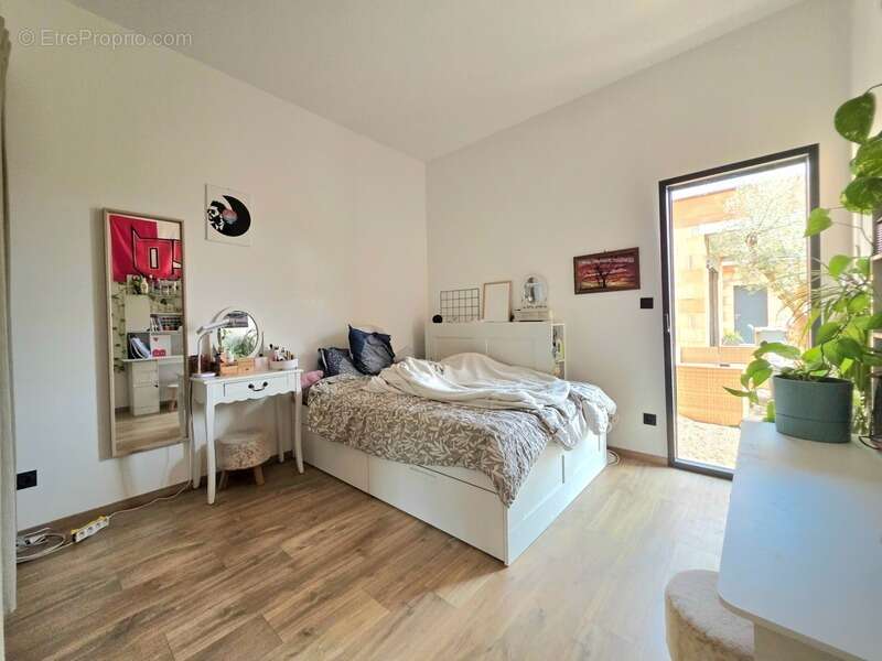 SALVIZINET, Maison plain-pied de 167 m² avec 991 m² de terrain - photo 5