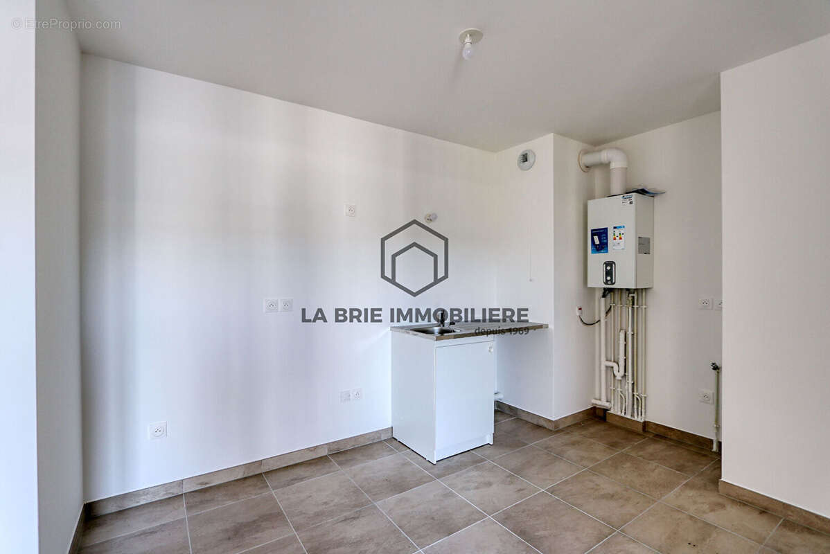 Appartement à CHENNEVIERES-SUR-MARNE